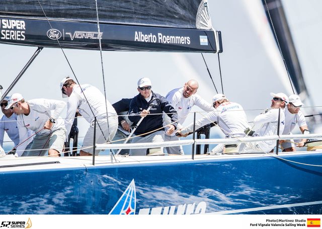 Win for Azzurra … but will a 5 point lead do the trick for Rán?