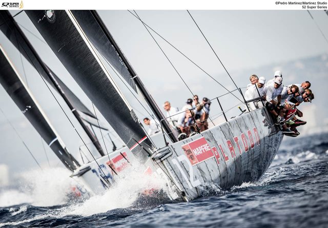 Azzurra di nuovo leader, testa a testa per la vittoria Finale