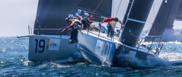 Azzurra Stay Clear of Cape Town’s Twists and Turns to Lead