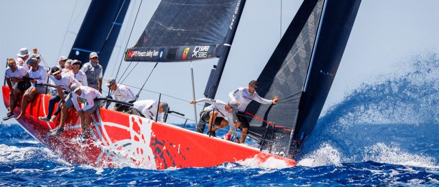 Menorca 52 SUPER SERIES Royal Cup, sorpasso Provezza