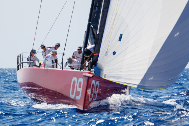 52 SUPER SERIES 2024